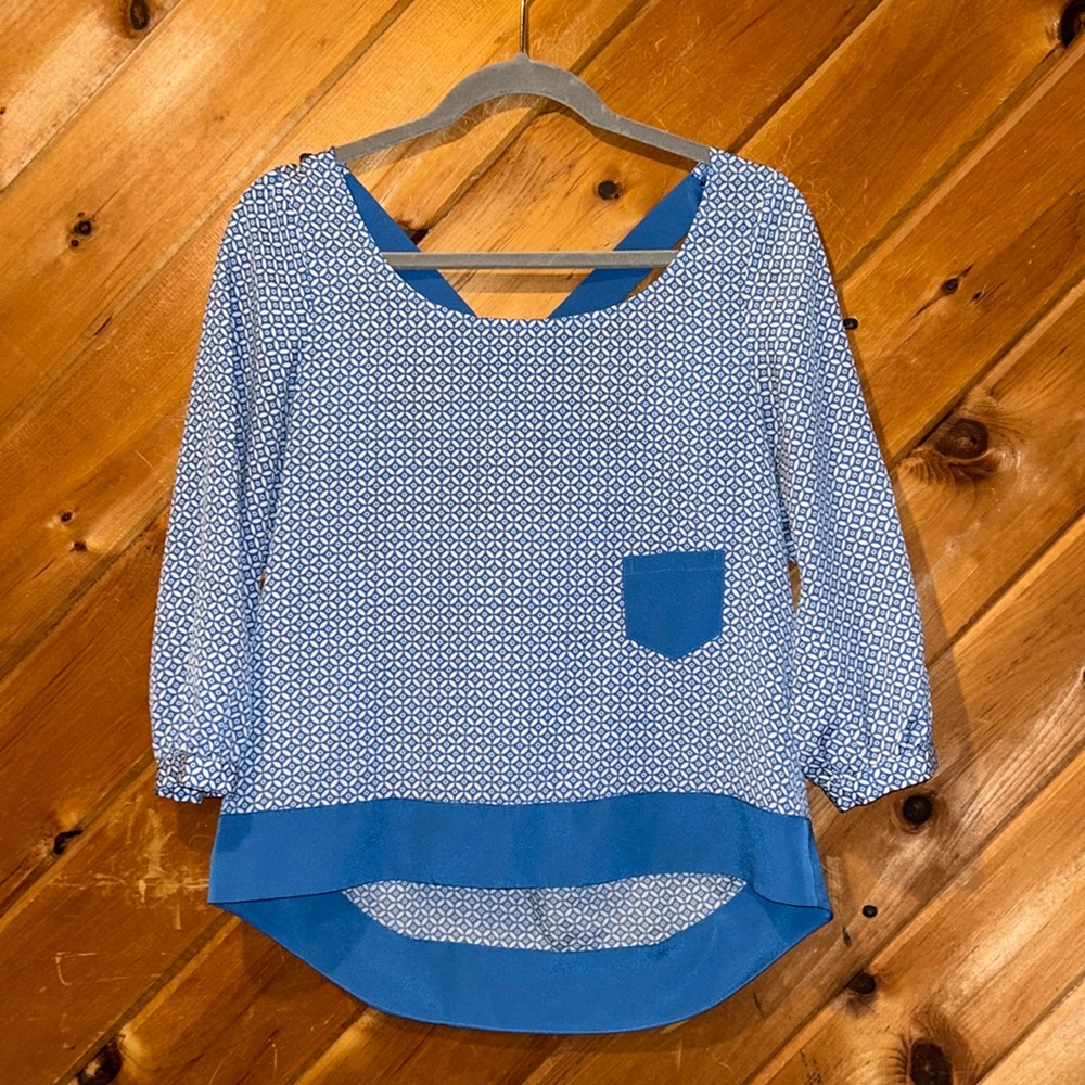 BCBGeneration Deep Sky Blue Print Open Back Cross Strap 3/4 Sleeve blouse